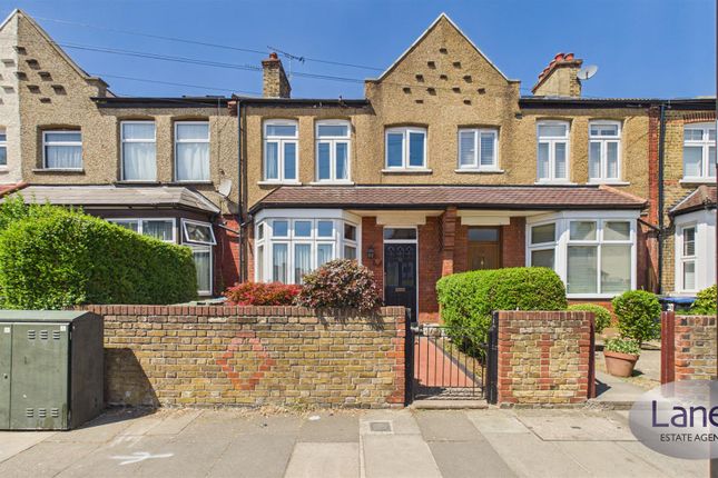 4 bed property, in Ladbroke Road, £590,000