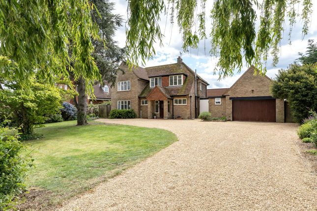4 bed property, in Clay Lake, £399,950