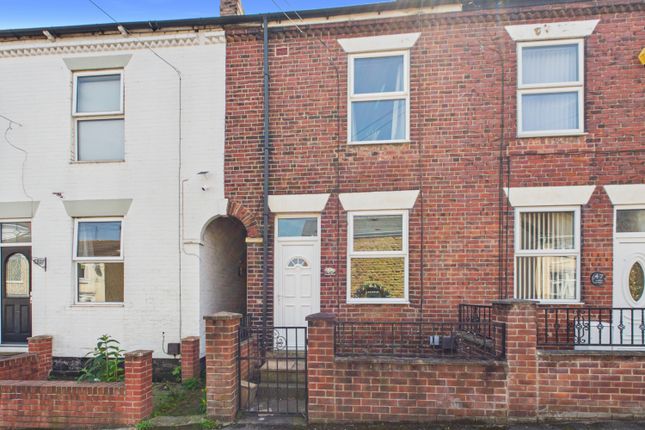 3 bed property, in Queen Street, £145,000