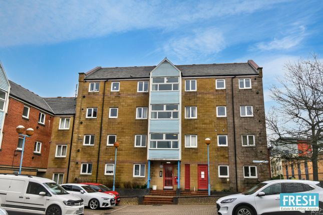 2 bed property, in Ferrara Square, £134,950