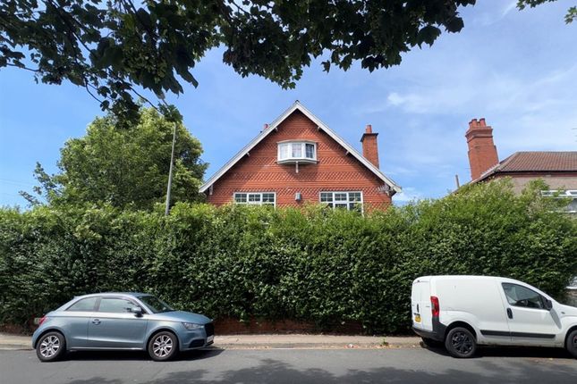 2 bed property, in Eleanor Street, £30,000