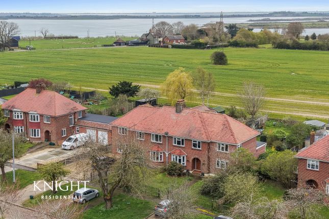 5 bed property, in Waterworks Close, £550,000