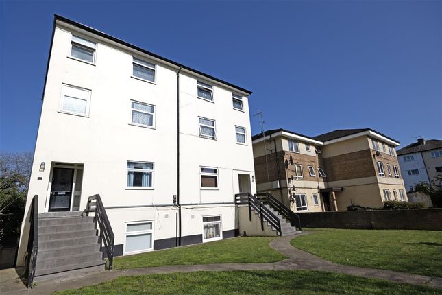 3 bed property, in Bedford Place, £280,000
