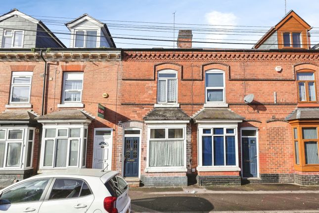 4 bed property, in North Road, £350,000