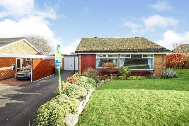 2 bed property, in Hermitage Walk, £185,000