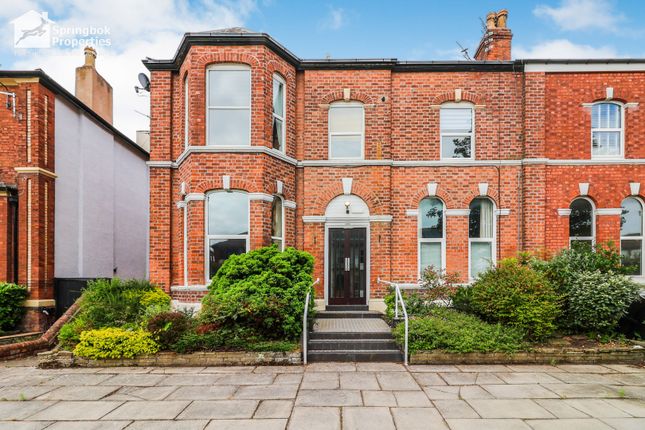 2 bed property, in 19, £140,000