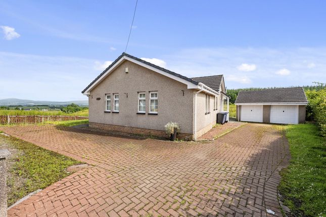 2 bed property, in Bellfield Road, £210,000