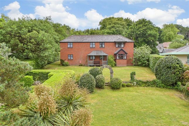 2 bed property, in Fishbourne Lane, £750,000