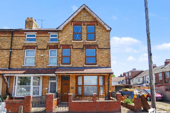 4 bed property, in Brookland Road, £155,000