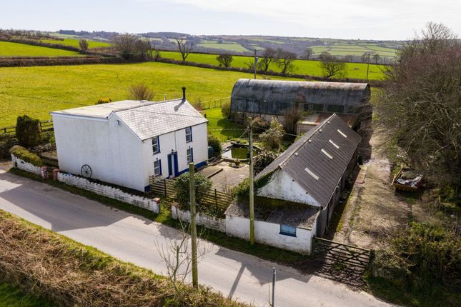 4 bed property, in Tanglwst, £530,000