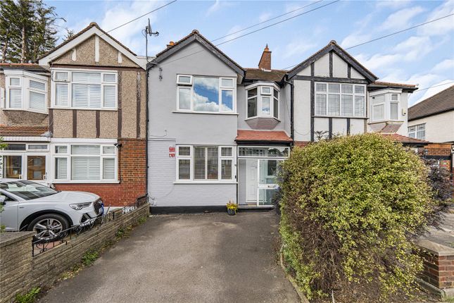 3 bed property, in College Gardens, £630,000