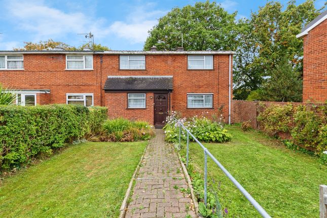 3 bed property, in Shackledell, £290,000