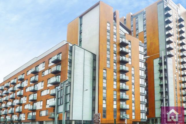 2 bed property, in Skyline, £170,000