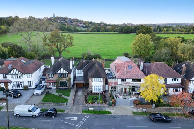 4 bed property, in Littleton Crescent, £1,195,000