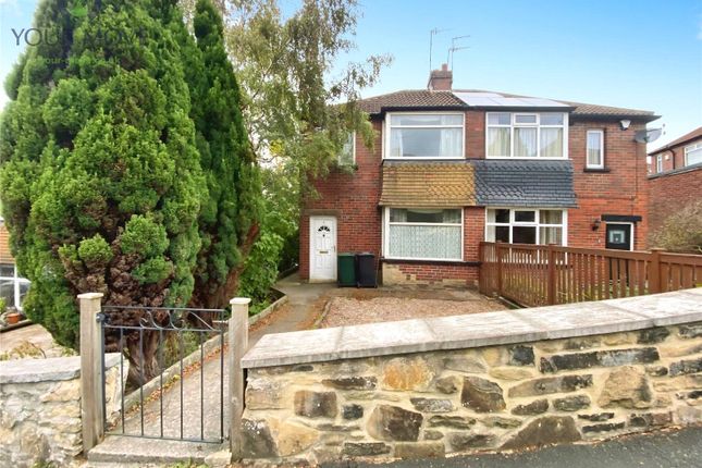 Land, in Glenhurst Grove, £120,000