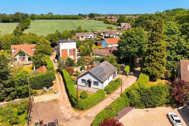 4 bed property, in Laurel Drive, £475,000
