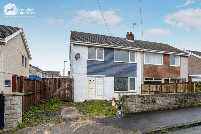 3 bed property, in Heol Y Gelli, £160,000