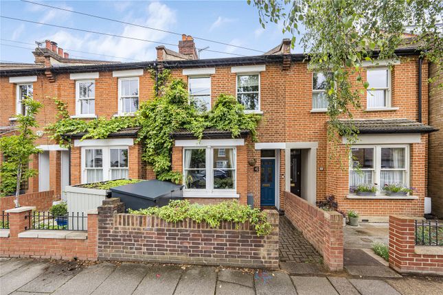 3 bed property, in Fulwell Road, £850,000