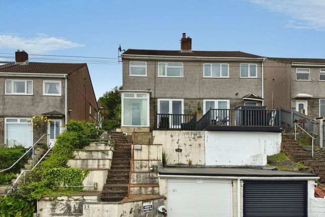 3 bed property, in Wells Close, £150,000