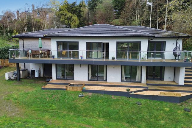 5 bed property, in Castlegate, £590,000