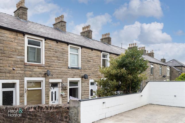 2 bed property, in East Parade, £114,950