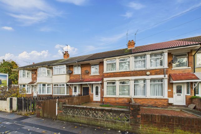 3 bed property, in Spring Bank West, £110,000