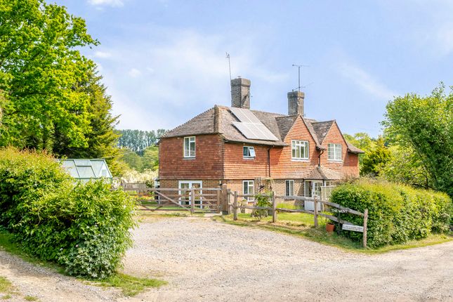 3 bed property, in Edenbridge Road, £675,000