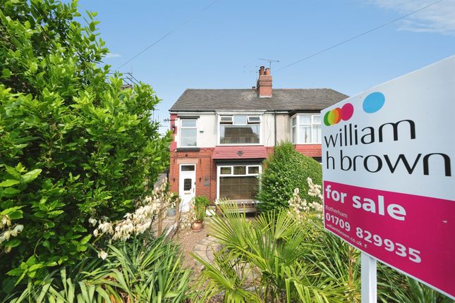 3 bed property, in Bonet Lane, £220,000