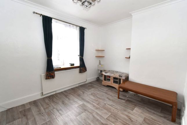 1 bed property, in Watford Road, £189,000