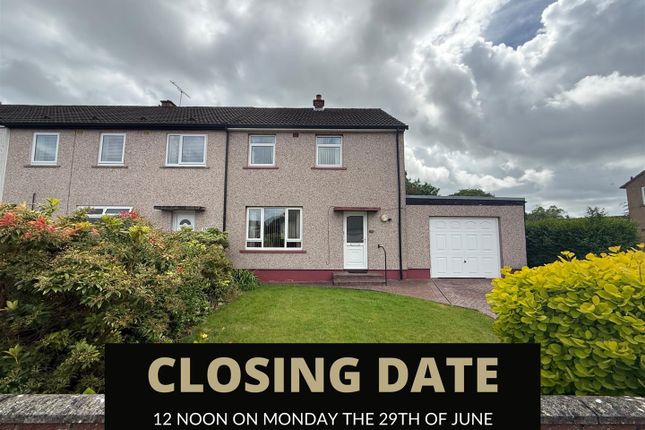 2 bed property, in Wallamhill Road, £130,000