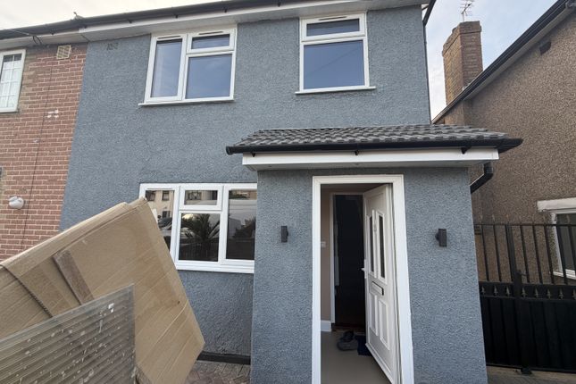 5 bed property, in Hayes UB4, £700,000