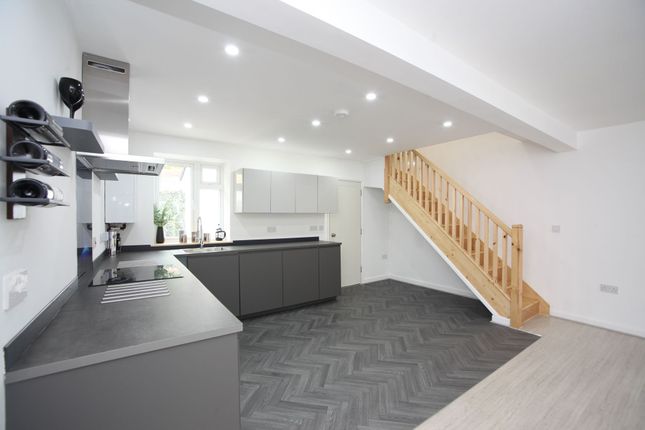 3 bed property, in Mount Pleasant, £295,000