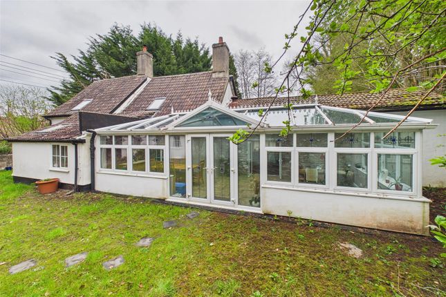 4 bed property, in Bath Road, £525,000