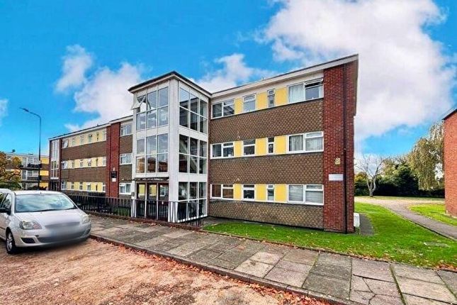 3 bed property, in Bilsby Lodge, £175,000
