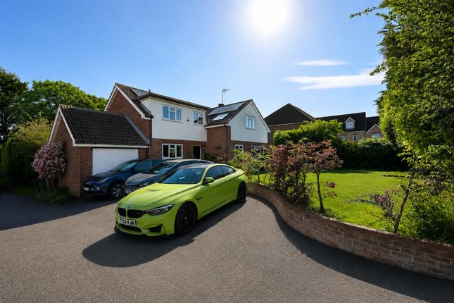 4 bed property, in Gudge Heath Lane, £550,000