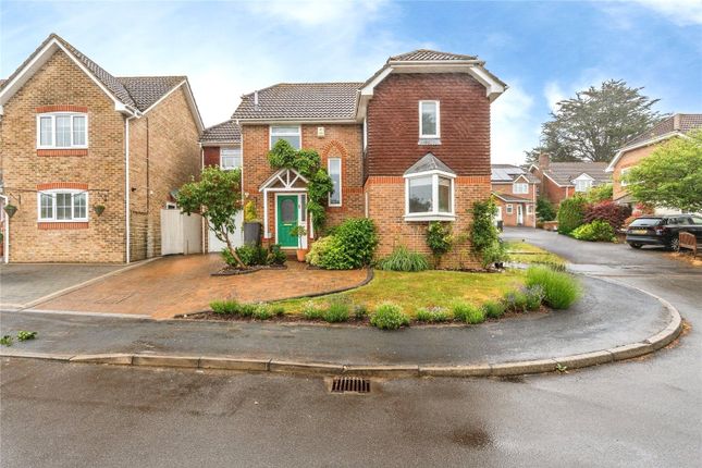 3 bed property, in Bramble Drive, £575,000
