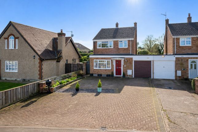 3 bed property, in Lower Shelton Road, £525,000