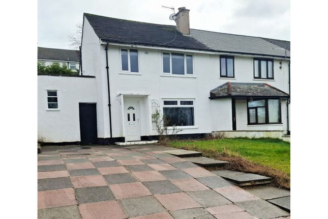3 bed property, in Abbeystead Drive, £240,000