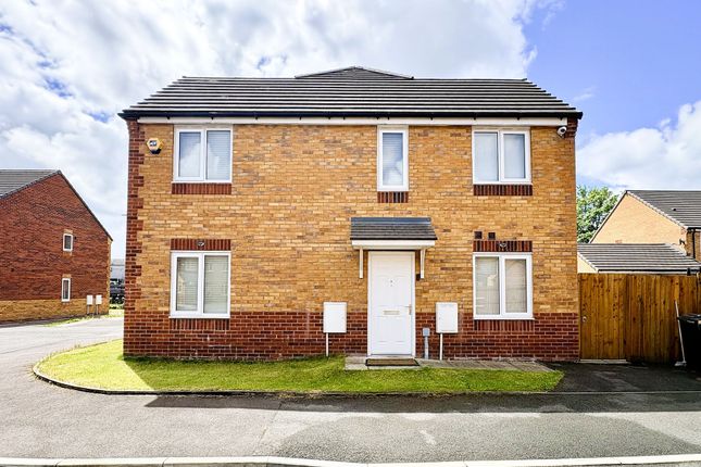 3 bed property, in Prestall Court, £230,000