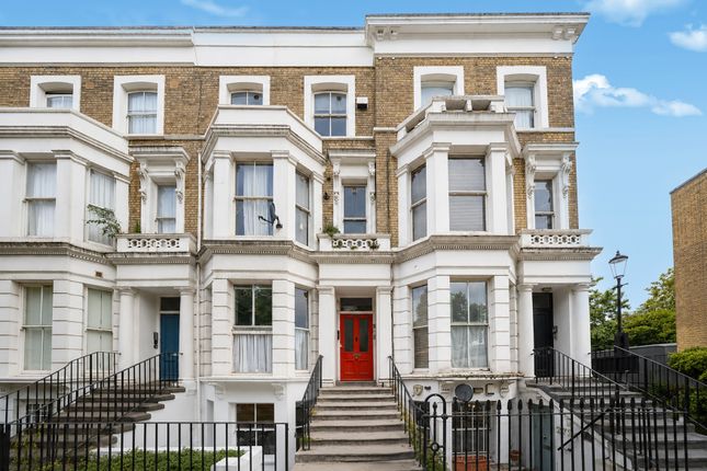 2 bed property, in Basement, £675,000