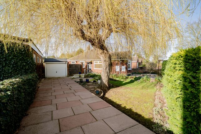3 bed property, in College Road, £280,000