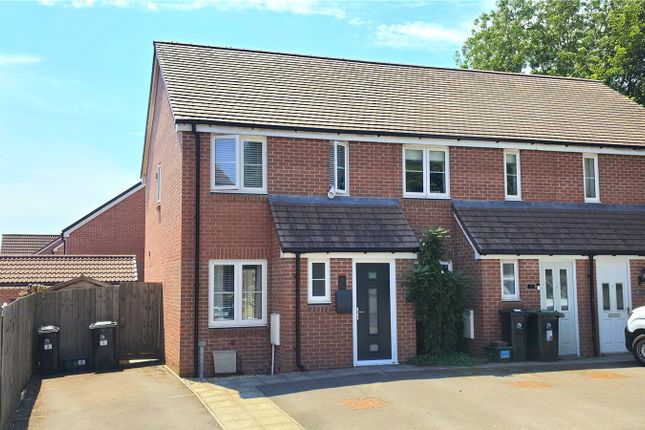 2 bed property, in The Bluebells, £235,000