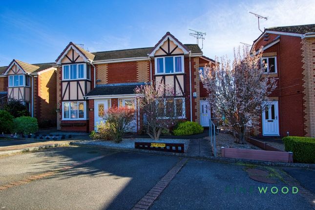 2 bed property, in 67 Chapel Close, £111,000