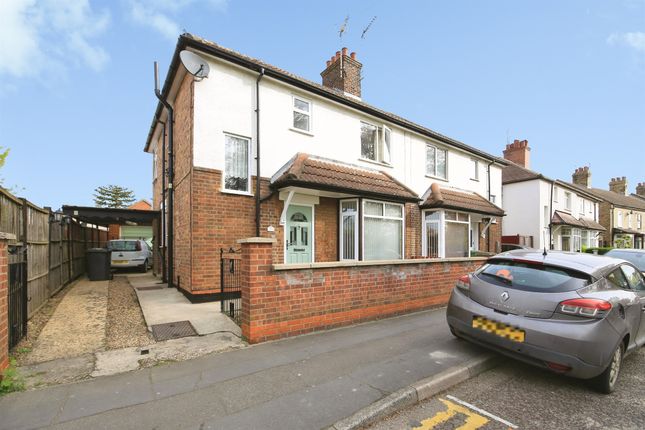 3 bed property, in Bishops Road, £240,000