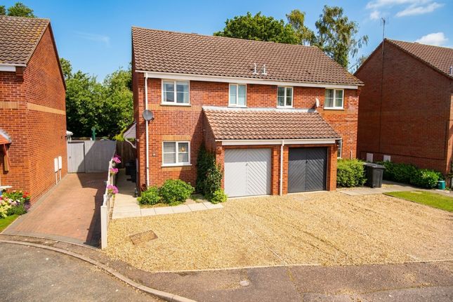 3 bed property, in High Way, £250,000