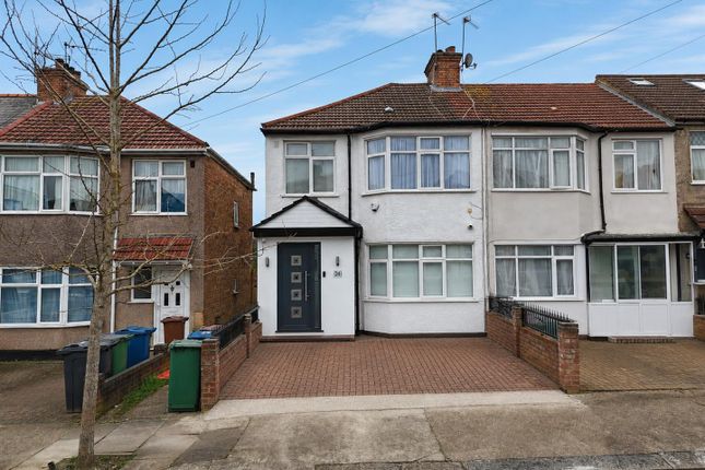 3 bed property, in Hill Road, £650,000