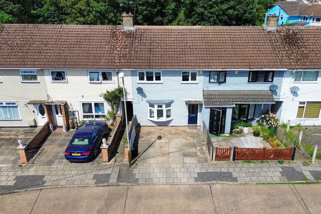 3 bed property, in Sturdee Road, £225,000
