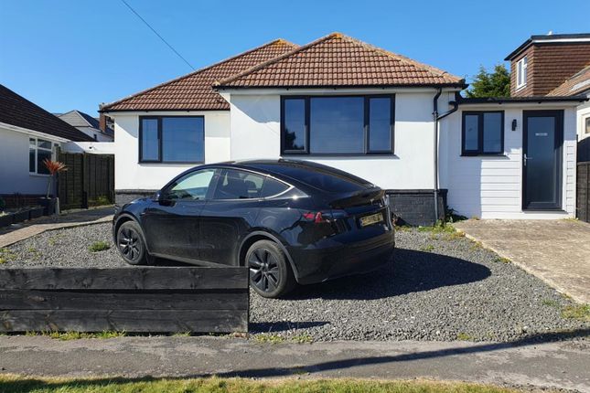 3 bed property, in Brambletyne Avenue, £550,000