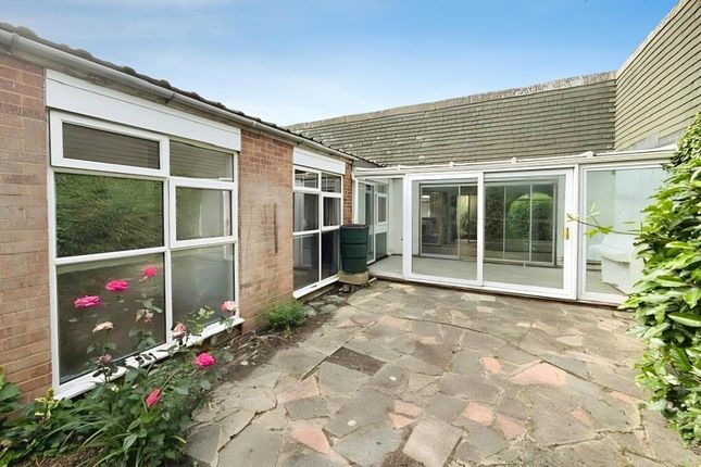 3 bed property, in Martin Close, £499,000