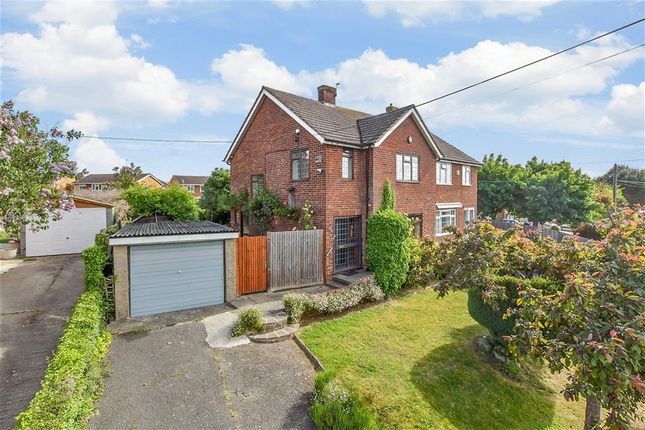 3 bed property, in Hollow Lane, £400,000